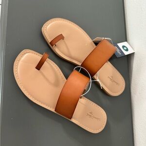 Universal Thread Tan Slide Sandals